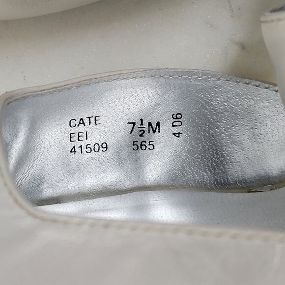 Apostrophe Cate Heels Womens 7.5 White Leather Square Toe Bridal‎ Wedding Party - Picture 9 of 16